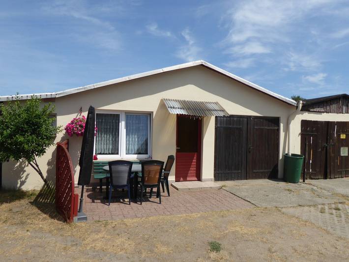 Bungalow für 3 Personen, mit Terrasse