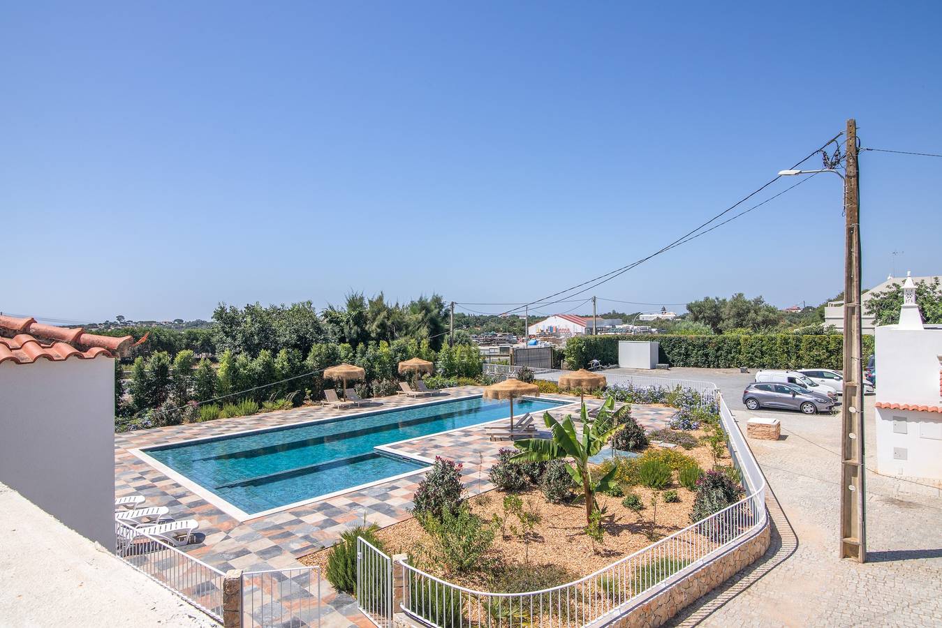 Casa Vacacional 'Vila Salero 8' con Piscina Compartida, Wi-Fi y Aire Acondicionado in Moncarapacho, Ria Formosa