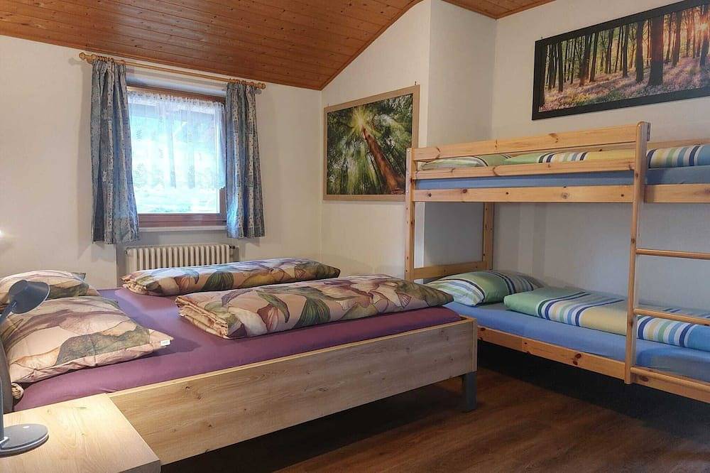 Ganze Wohnung, Vacation apartment 1 Lindebauer, cozy vacation apartment in Dorf Tirol in Dorf Tirol, Texelgruppe