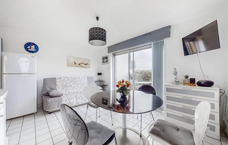 Gîte pour 4 personnes, avec terrasse dans Plage De La Falaise - 3