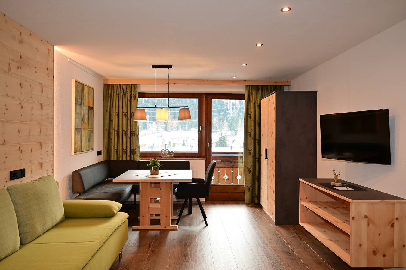 Geheel vakantieappartement, Vakantieappartement voor 3 personen met uitzicht in Lechtal Alps, Biberwier