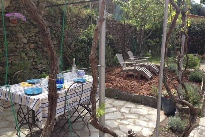 Cod. Citra011024- Die Terrasse: Ruhe, atemberaubende Aussicht und Garten in Manarola, Riomaggiore Gemeinde