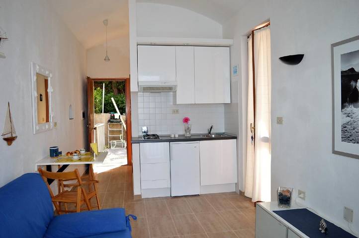 Ferienwohnung für 2 Personen, mit Terrasse in Moneglia - 3