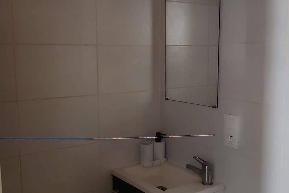 Entire apartment, La Bulle - Studio Near Paris - Nature and Tranquility in Villeneuve-Saint-Georges, Val-de-Marne