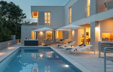 Villa für 6 Personen, mit Terrasse und Garten sowie Whirlpool auf Korcula
