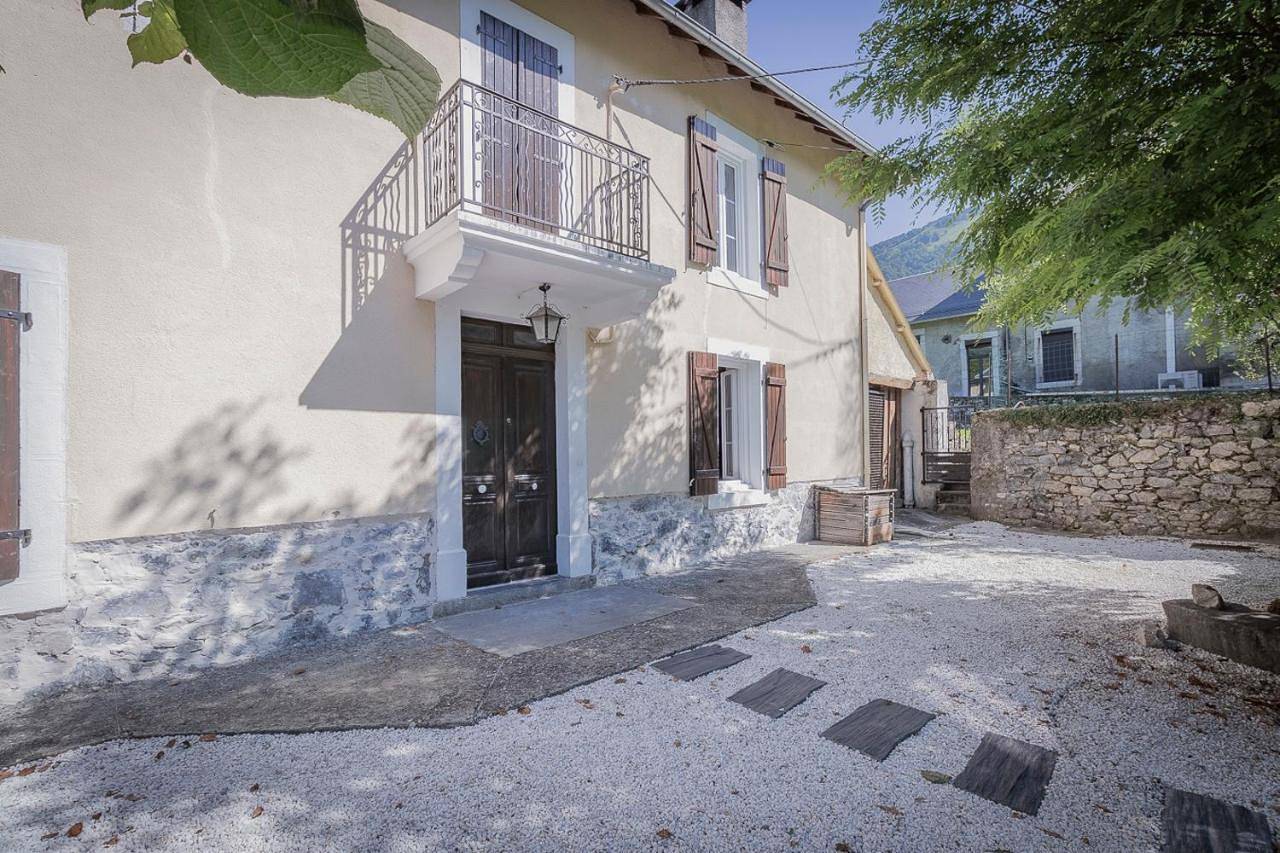 Pyrénées Boutx - Grand Gîte de caractère in Boutx, Pyrénées