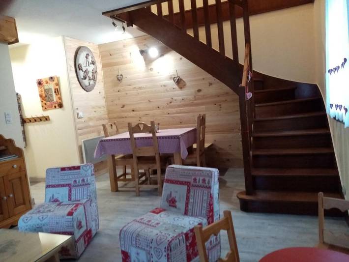 Gîte pour 6 personnes, avec vue ainsi que vue sur le lac et balcon dans Lac de Gérardmer - 2