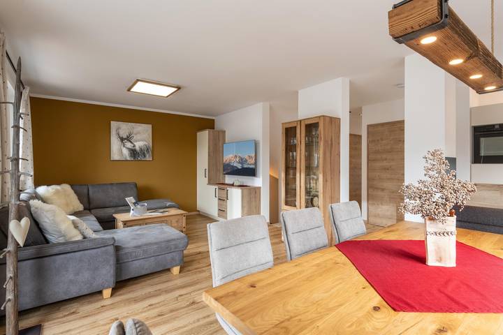Ferienhaus für 8 Personen, mit Sauna und Garten in Wilder Kaiser