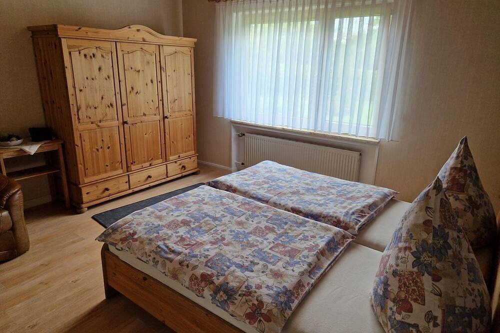 Ganze Wohnung, Ferienwohnung Slupek - 2-Bett-Ferienwohnung Bad/Wc in Walsdorf, Vulkaneifel