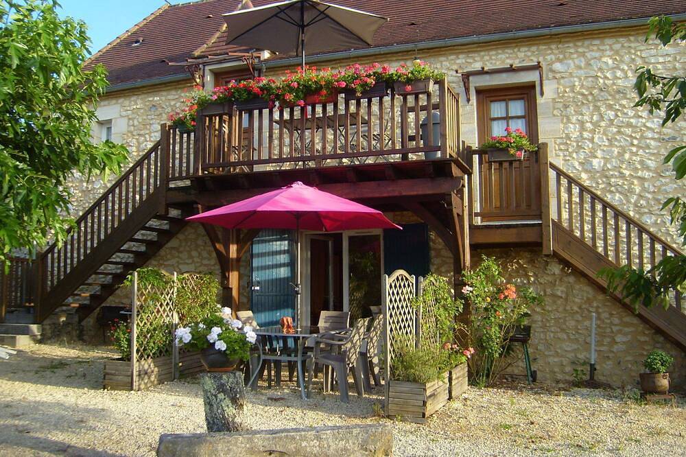 Maskali, Gite le Périgourdin, Beheizter Pool, Freie Sicht in Thenon, Périgord Noir