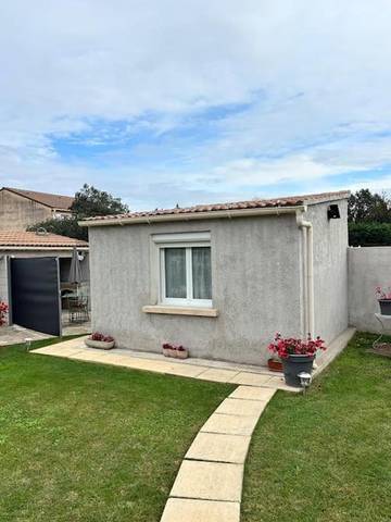 Gîte pour 2 personnes, avec terrasse à Lapalud