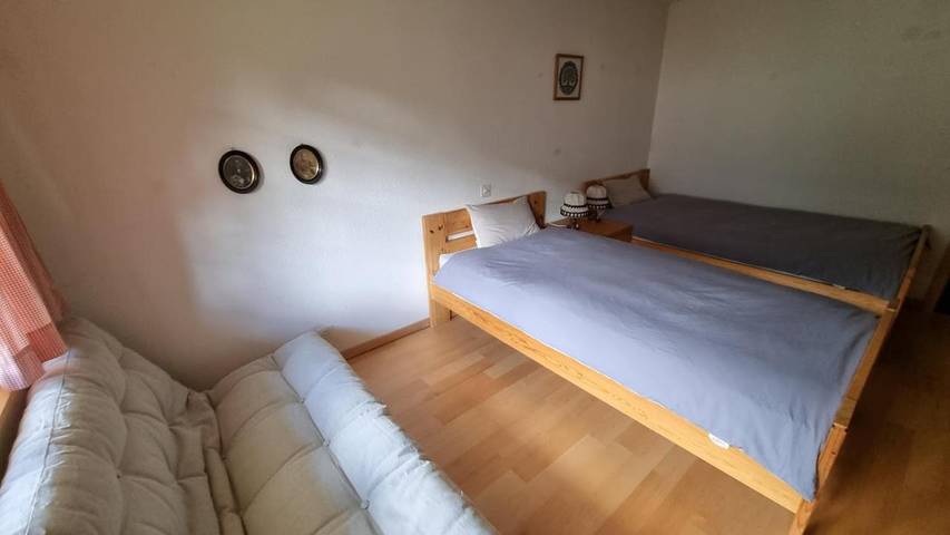 Ferienwohnung für 3 Personen, mit Terrasse und Garten sowie Ausblick