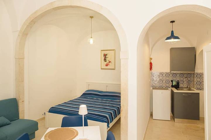 Southeast 13 - Moon House in Putignano, Region de Bari