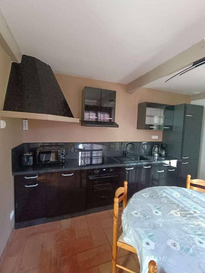 Location de vacances pour 16 personnes, avec Terrasse à Belle-et-Houllefort