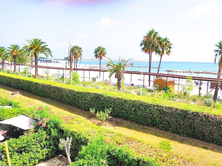 Gîte pour 4 personnes, avec terrasse et vue dans Plage de l'Esplanade-des-Goëlands - 2