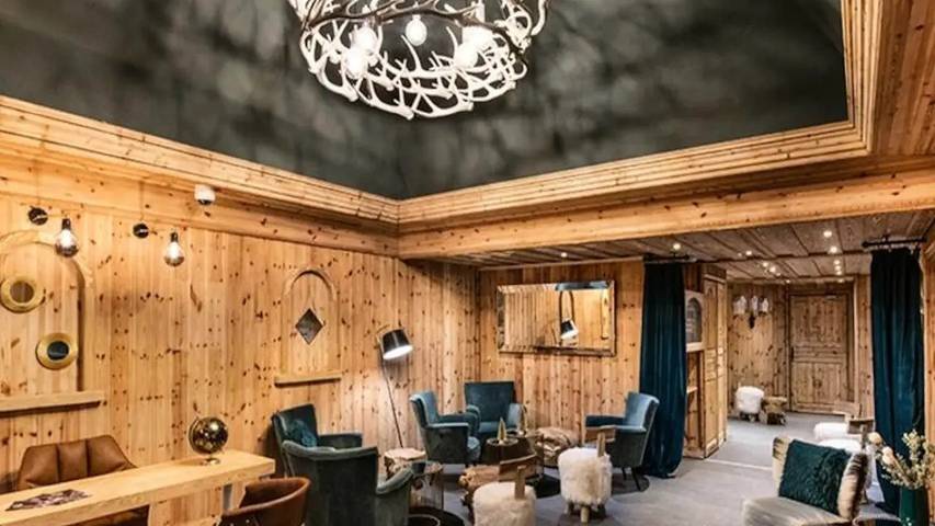 Chalet pour 4 personnes, avec Balcon à Val Thorens