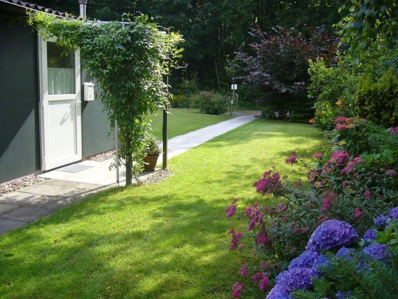 Ferienhaus Tita - Appartement/Fewo, Dusche, Wc, 2 Schlafräume in Aurich, Landkreis Aurich