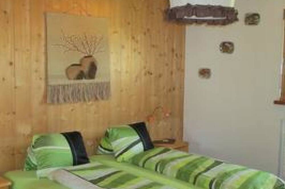 Ganze Wohnung, Chasa Cumulus/Hp Ferienwohnung Sainas 139 A, (Ftan). in Ftan, Unterengadin