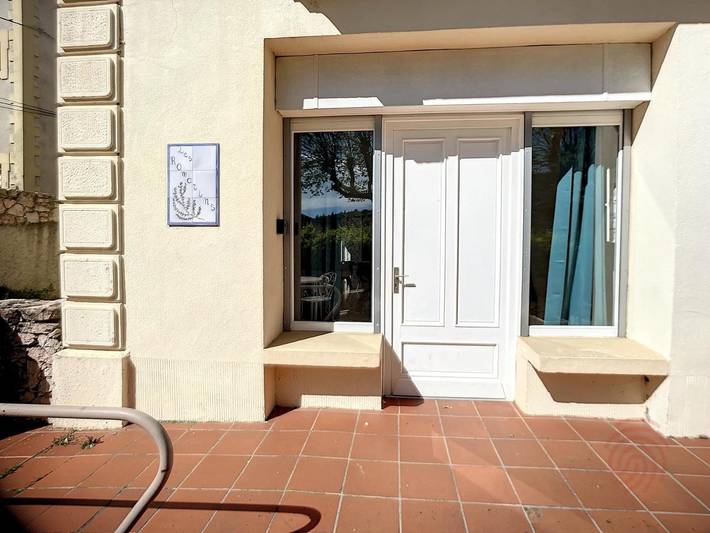 Gîte pour 4 personnes, avec terrasse dans Office De Tourisme De Lamalou Les Bains - 2