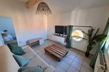 Gîte pour 6 personnes, avec jardin à Jonage