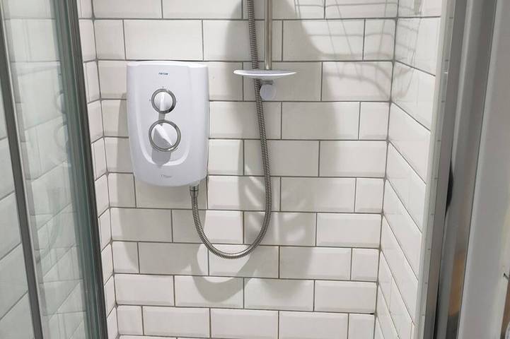 Cozy Ensuite Room w/ Kitchen Access – Heart of Liverpool in Liverpool, Merseyside