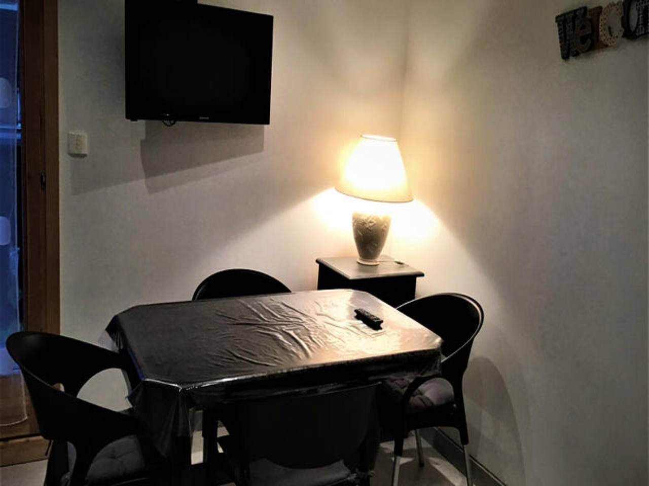 Entire apartment, Apartment in Les Carroz near Ski Slopes in Les Carroz, Arâches-la-Frasse