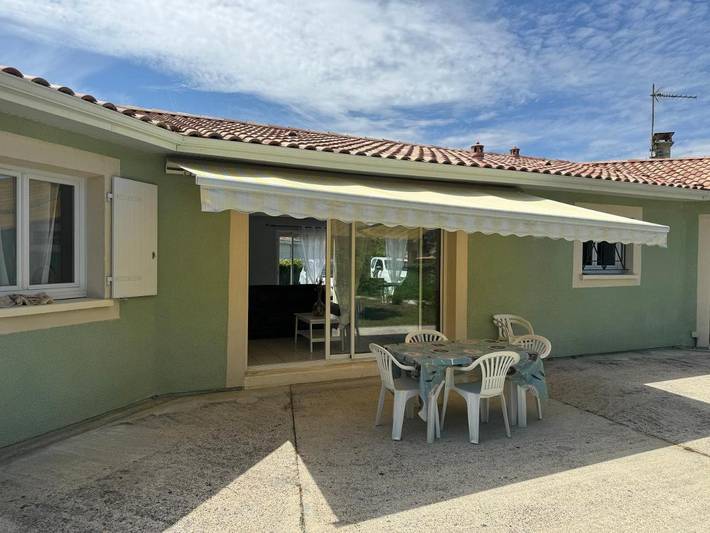 Location de vacances pour 6 personnes, avec jacuzzi et jardin à La Brède - 4