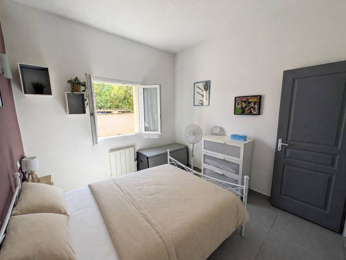 Apartamento entero, La Perla di Santa Maria - Vue mer, plage à 100 m in Santa-Maria-Poggio, Región de Corte