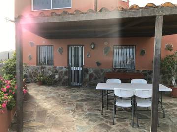 Location de vacances pour 2 personnes, avec jardin et jacuzzi dans Los Menores