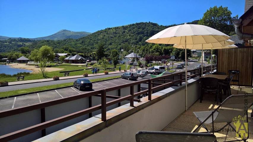 Location de vacances pour 4 personnes, avec terrasse dans Lac Chambon - 3