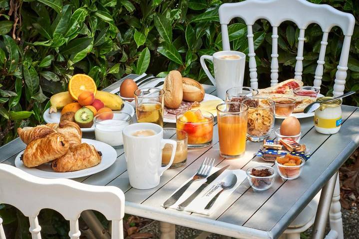 Hôtel pour 2 personnes, avec jardin dans Saint-Quentin en Yvelines - 4