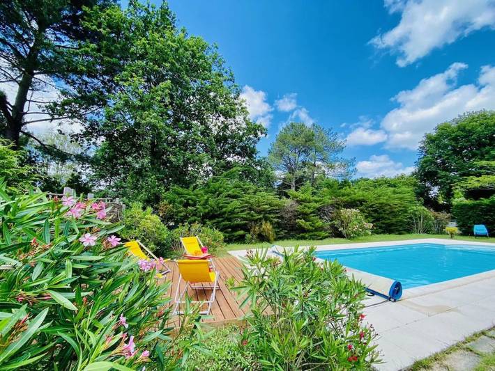 Maison de vacances pour 6 personnes, avec jardin ainsi que terrasse et piscine à Andernos-les-Bains