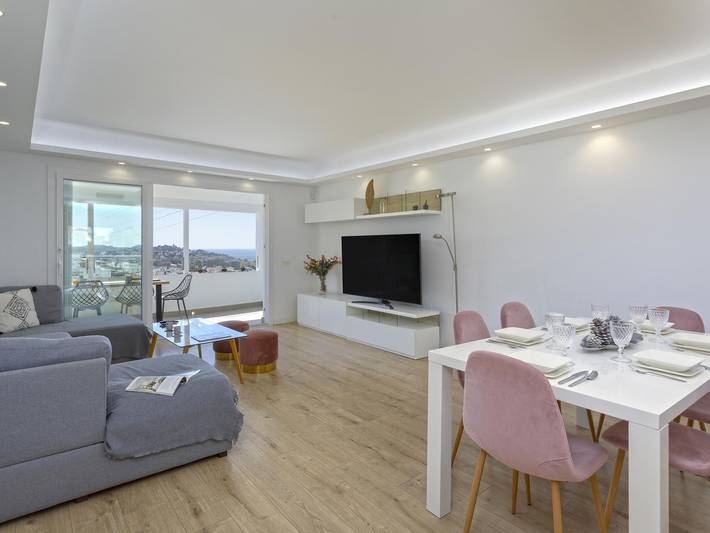 Apartamento vacacional entero, Sunstay Casa Calderon Malaga in Calle Las Dalias, Málaga