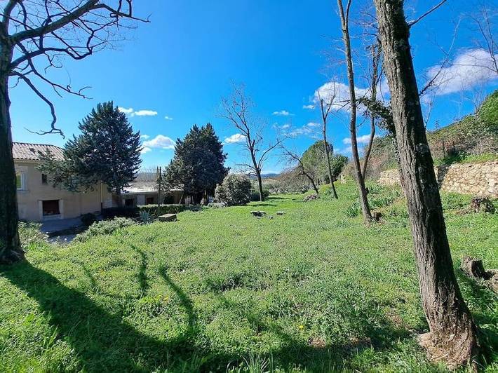 Location de vacances pour 6 personnes, avec jardin ainsi que vue et balcon à Vailhauquès - 3