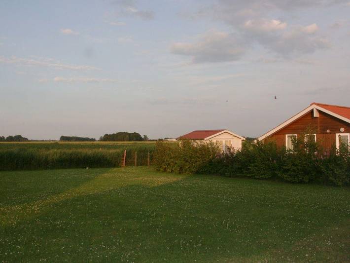 Ferienhaus für 4 Personen, mit Terrasse und Sauna sowie Garten und Whirlpool, kinderfreundlich in Tönning - 3