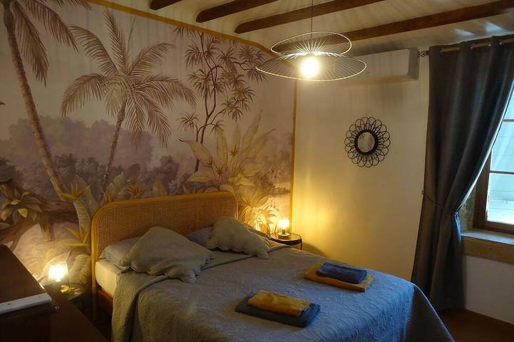 Location de vacances pour 19 personnes, avec Balcon ainsi que Jacuzzi et Jardin à Saint-Laurent-des-Arbres - 4