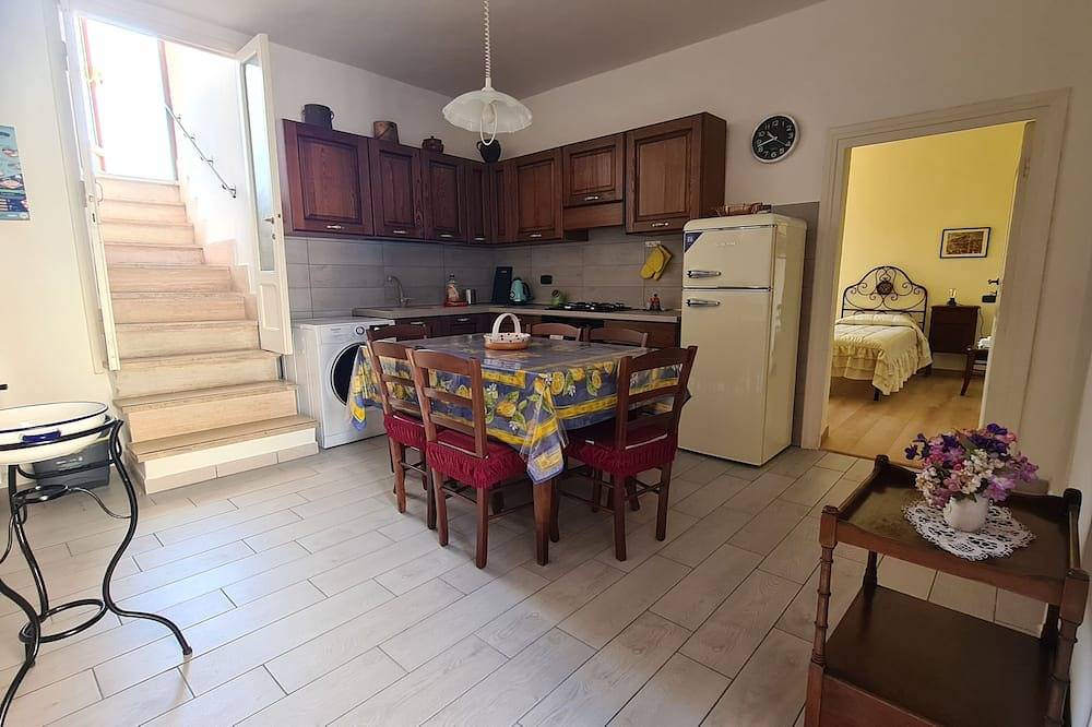 Ganze Wohnung, Amazing Lake View in Castel di Tora, Terminillo