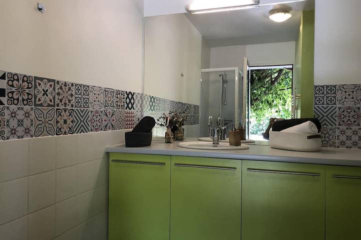 Chambre d’hôte pour 5 personnes, avec Jacuzzi et Terrasse ainsi que Jardin et Piscine en Gironde - 3