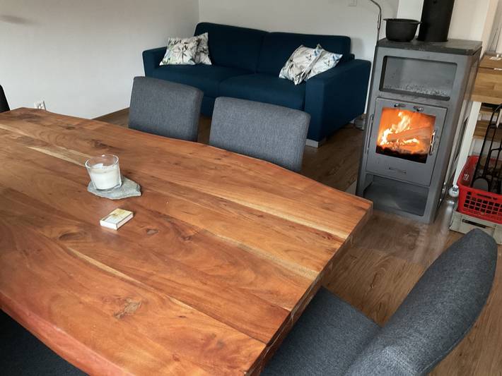 Ganze Ferienwohnung, Ferienwohnung Traunter Lareschs - 4-Bettwohnung in Feldis/Veulden, Domleschg