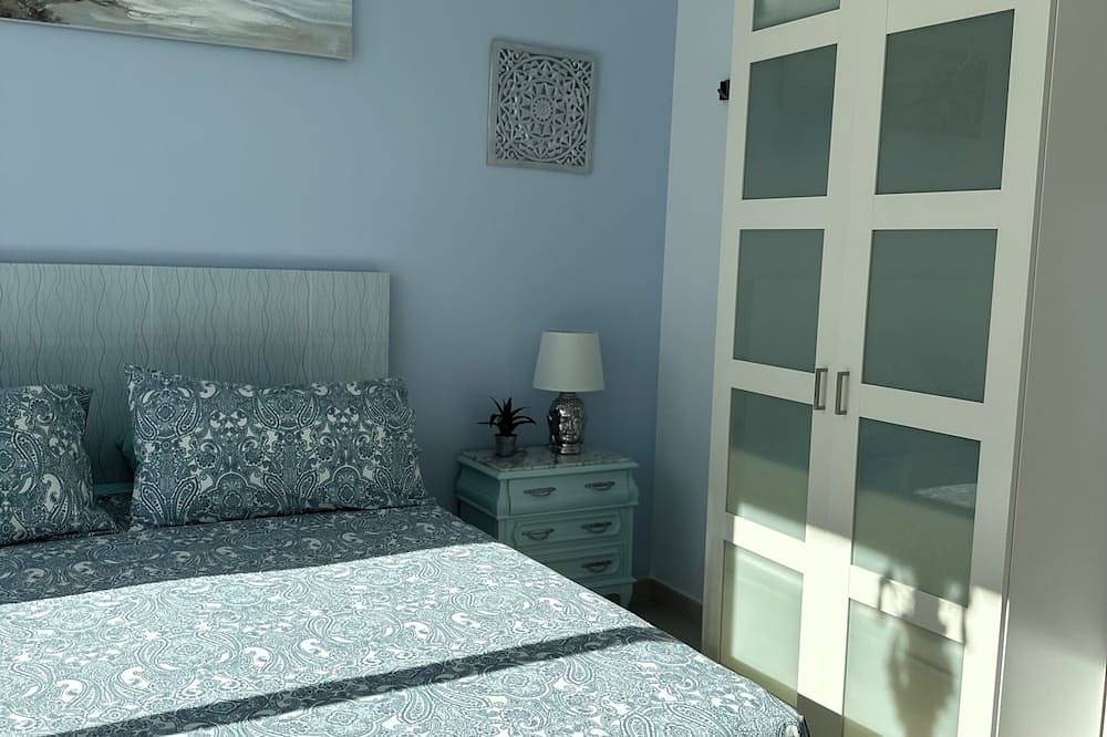 Villa independiente de lujo de 4 dormitorios con piscina para dormir 8 in Pilar de la Horadada, Costa Blanca