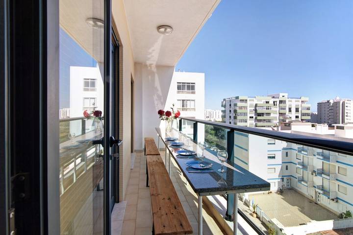 Ferienwohnung für 8 Personen, mit Balkon in Quarteira
