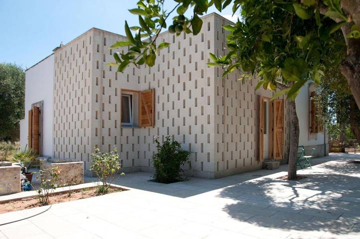 Location de vacances pour 2 personnes, avec vue et jardin à Martano