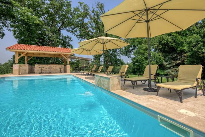 Location de vacances pour 5 personnes, avec jardin ainsi que vue et piscine à Sainte-Livrade-sur-Lot - 2