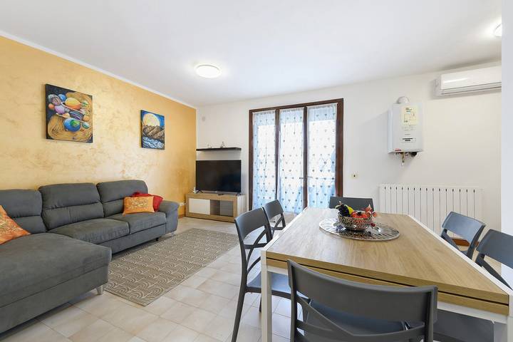 Ferienwohnung für 8 Personen, mit Garten und Kinderpool - 1