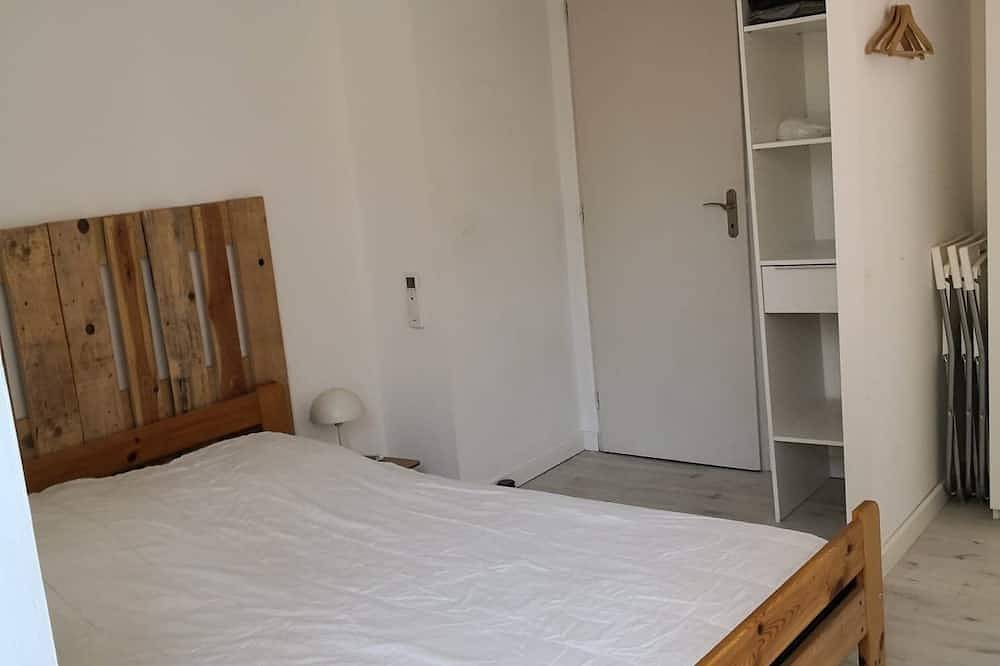 Entire apartment, Appartement Avec Jardin . 5min à Pied du Centre Ville et Proche des Plages in Hyeres, Parc national Port-Cros