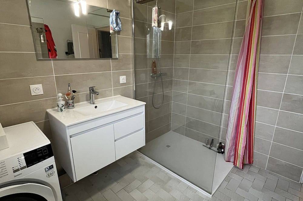 Maison spacieuse au calme pour 7 voyageurs in Saint-Rémy-la-Vanne, Seine-et-Marne