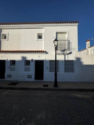 Casa rural para 15 personas, con terraza y piscina, Se admiten mascotas en Alanís