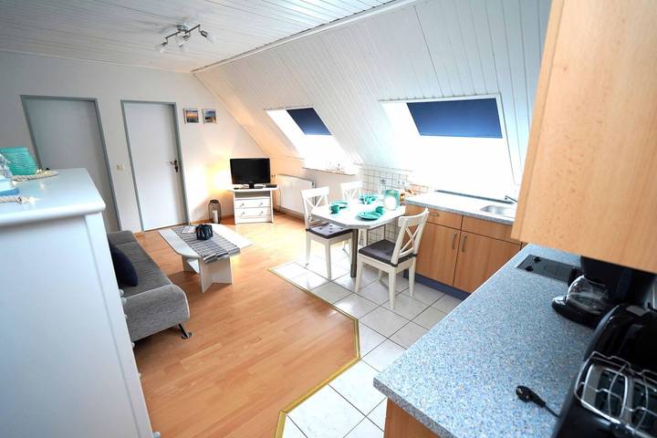 Ferienwohnung für 4 Personen, mit Garten und Ausblick, mit Haustier in Dunum - 3