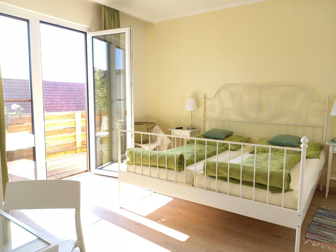 Ganze Ferienwohnung, Doppelzimmer mit Dusche, Wc in Mörbisch am See, Leithaberg