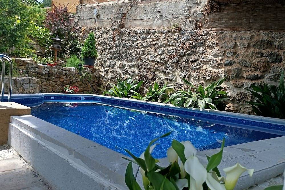 Casitapados casa para dos ,entre montañas  en Sierra Mágina con piscina privada in Torres (Jaén), Sierras Subbéticas